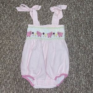 Lil Cactus Pink and White seersucker “piglets printed” Baby Romper size 3-6 Mos